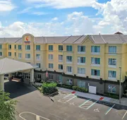 Comfort Suites Near Universal Orlando Resort hotel detail image 4