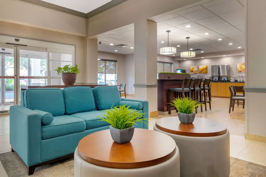 Comfort Suites Near Universal Orlando Resort hotel detail image 6