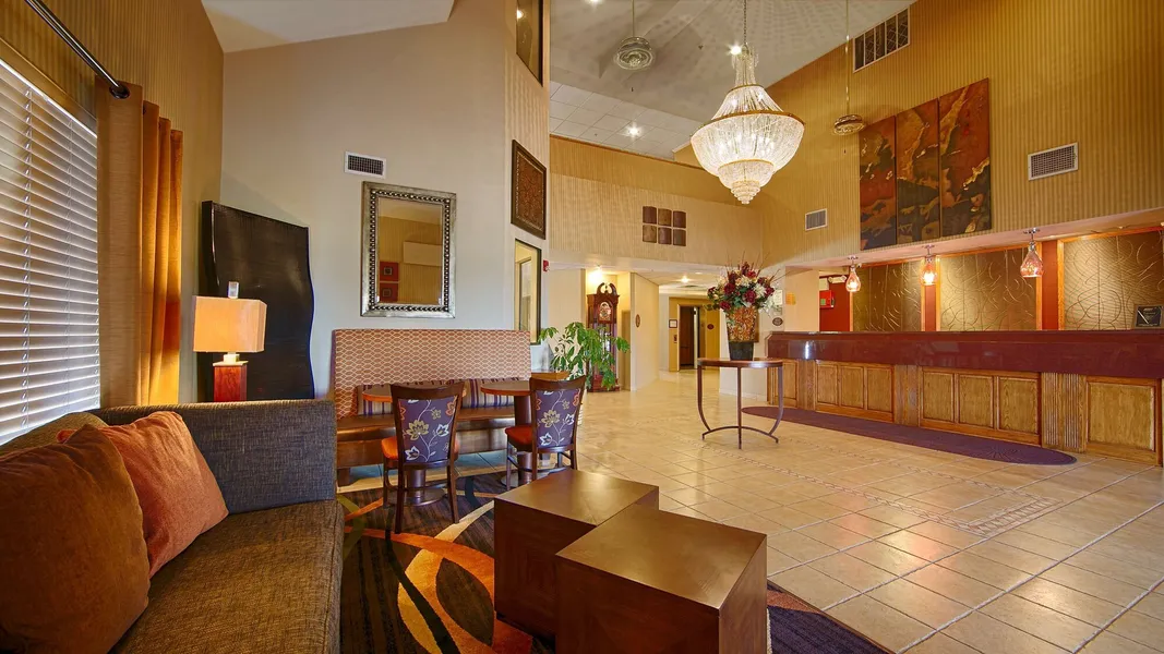 Best Western Plus Woodland Hills Hotel & Suites hotel detail image 2