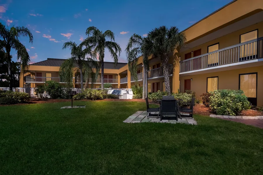 SureStay Hotel by Best Western St. Pete Clearwater Airport hotel detail image 2