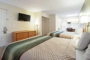 HomeTowne Studios Phoenix - Black Canyon Highway hotel thumbnail 2