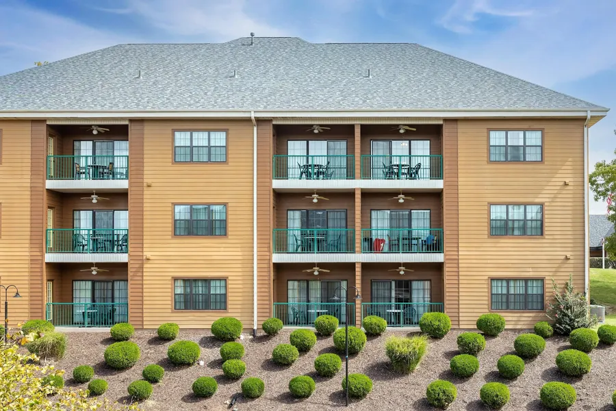 Hilton Vacation Club The Falls Village Branson hotel detail image 6
