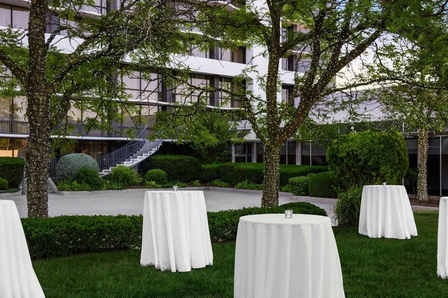 Marriott Saddle Brook hotel detail image 2