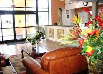 Howard Johnson by Wyndham Tropical Palms Kissimmee hotel thumbnail 5