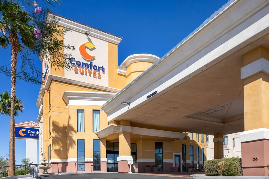 Comfort Suites Barstow near I-15 hotel detail image 2