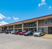 Quality Inn & Suites Hot Springs-Lake Hamilton hotel detail image 3