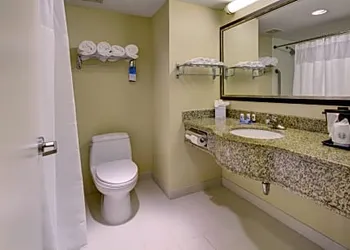 Fairfield Inn New York Long Island City/Manhattan View hotel thumbnail 2