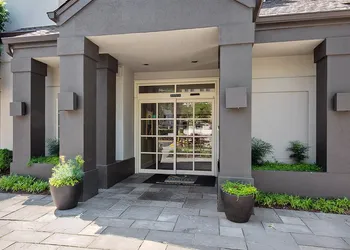 Quality Suites Atlanta Buckhead Village North hotel thumbnail 2