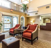 Comfort Suites Myrtle Beach Central hotel detail image 4