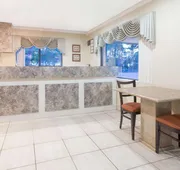 Super 8 by Wyndham Ft Walton Beach hotel detail image 3