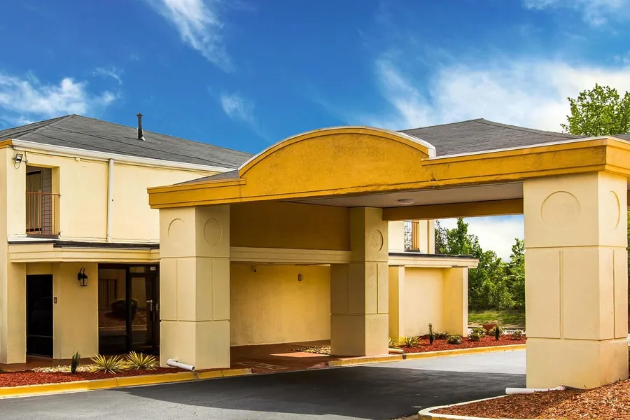 Econo Lodge Conyers hotel detail image 2