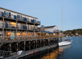 Fishermans Wharf Inn hotel thumbnail 4