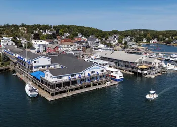 Fishermans Wharf Inn hotel thumbnail 5