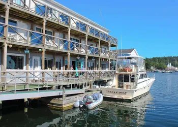 Fishermans Wharf Inn hotel thumbnail 8