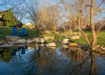 Barons CreekSide hotel thumbnail 3