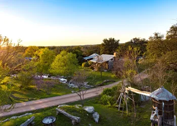 Barons CreekSide hotel thumbnail 7