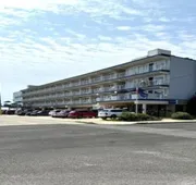 Acacia Beachfront Resort hotel detail image 3