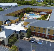 Cedar Point's Express Hotel hotel detail image 3