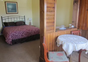 Salmon River Country Inn hotel thumbnail 8