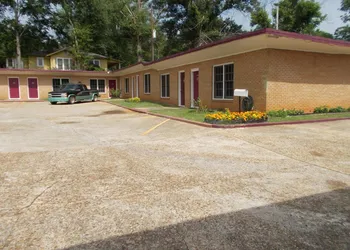 Hillside Motel hotel thumbnail 3