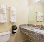 Utica Stay Inn hotel detail image 5