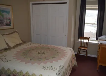 Canal Side Inn hotel thumbnail 5