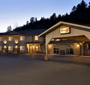 Super 8 by Wyndham Custer/Crazy Horse Area hotel detail image 3
