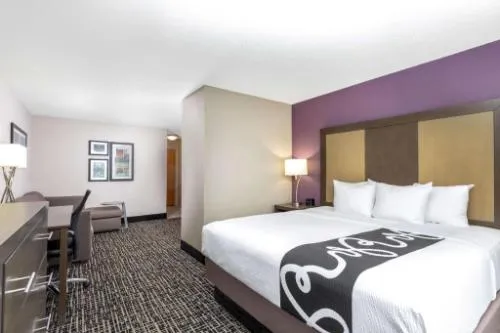 La Quinta Inn & Suites by Wyndham Hopkinsville hotel detail image 6
