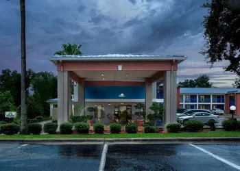 Days Inn by Wyndham Chipley hotel thumbnail 3