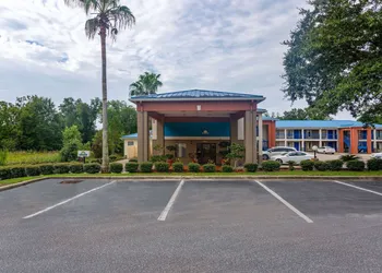 Days Inn by Wyndham Chipley hotel thumbnail 4