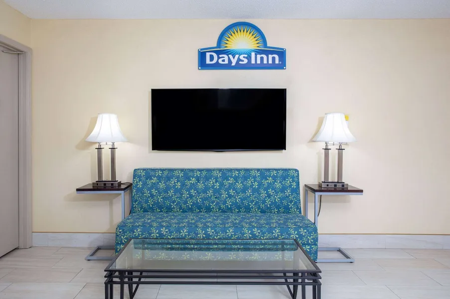 Days Inn by Wyndham Chipley hotel detail image 6