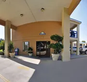 Days Inn by Wyndham Chipley hotel detail image 5