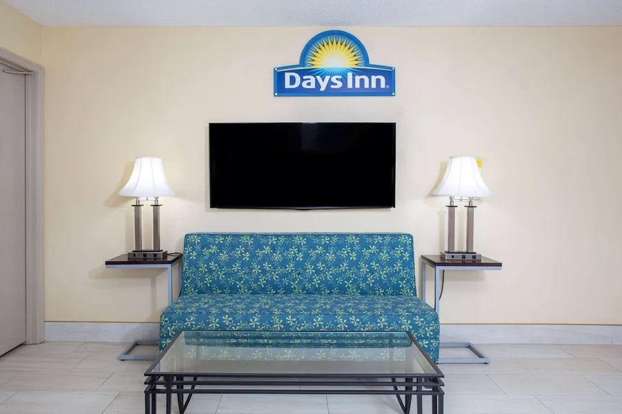 Days Inn by Wyndham Chipley hotel detail image 6