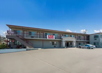 Econo Lodge hotel thumbnail 2