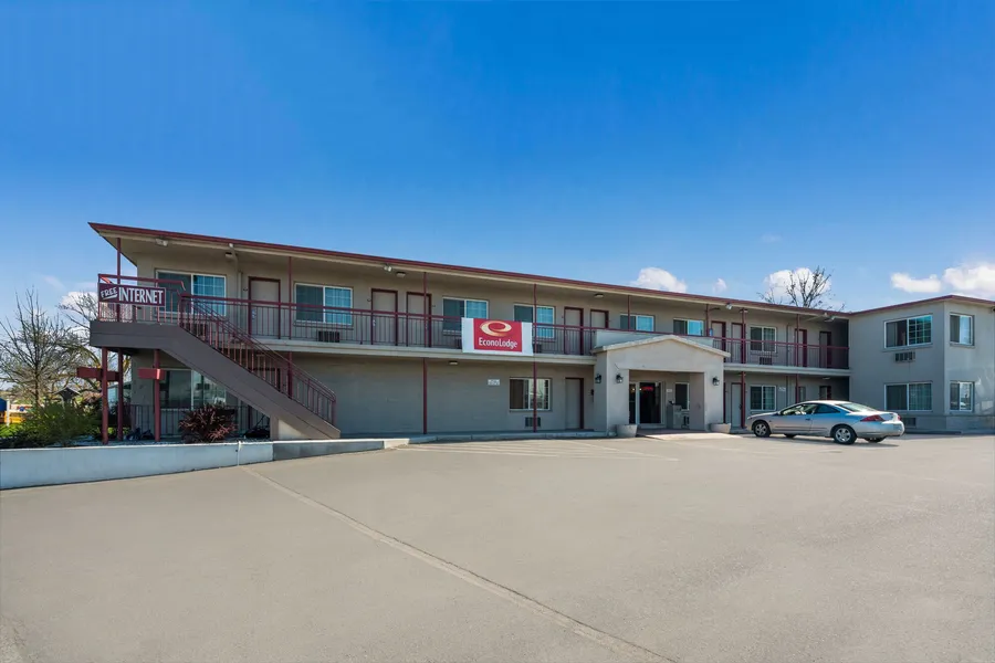 Econo Lodge hotel detail image 2