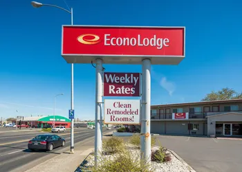 Econo Lodge hotel thumbnail 4