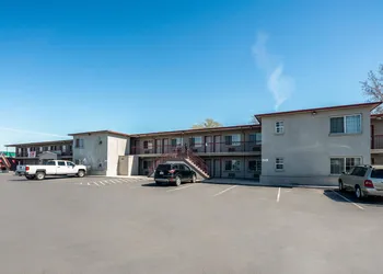 Econo Lodge hotel thumbnail 5