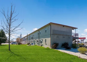 Econo Lodge hotel thumbnail 6
