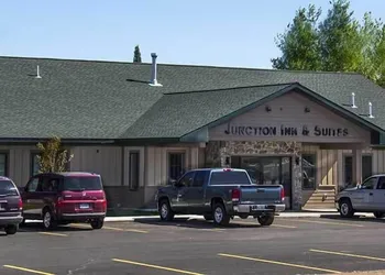 Junction Inn Suites & Conference Center hotel thumbnail 2