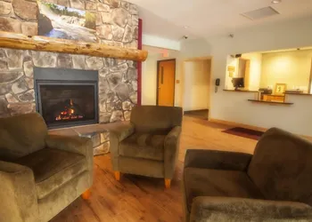 Junction Inn Suites & Conference Center hotel thumbnail 4