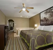 Super 8 by Wyndham Tupelo Airport hotel detail image 3