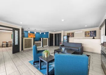 Best Western Delhi Inn hotel thumbnail 5