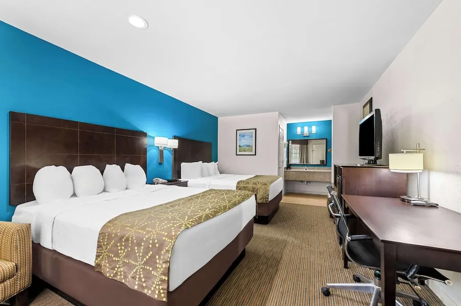 Best Western Delhi Inn hotel detail image 6