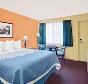 Days Inn by Wyndham Waynesboro hotel detail image 5