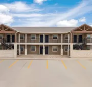 Eagle's Den Suites Carrizo Springs a Travelodge by Wyndham hotel detail image 4
