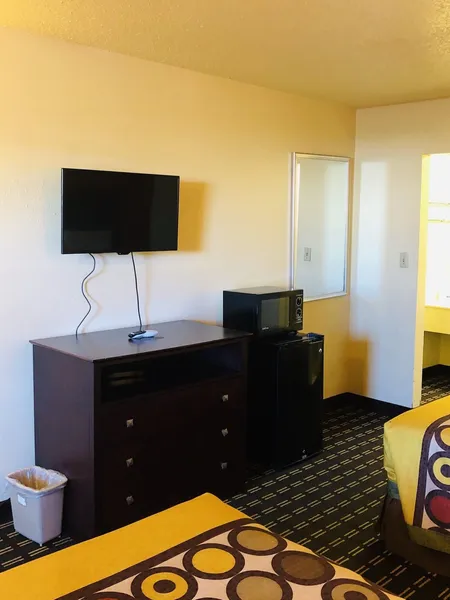 Executive Inn & Suites hotel detail image 6