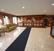 Crown Choice Inn & Suites Lakeview & Waterpark hotel detail image 3