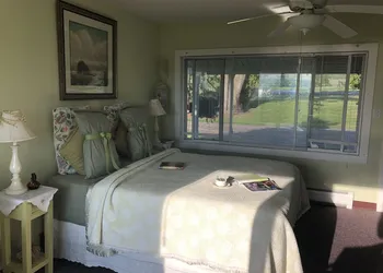 Savannah House Wine Country Inn & Cottages hotel thumbnail 7