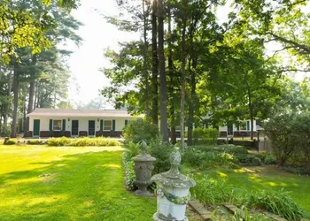 Oak Park Inn hotel thumbnail 6