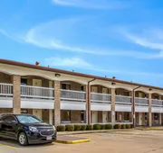 Americas Best Value Inn Columbus, TX hotel detail image 3